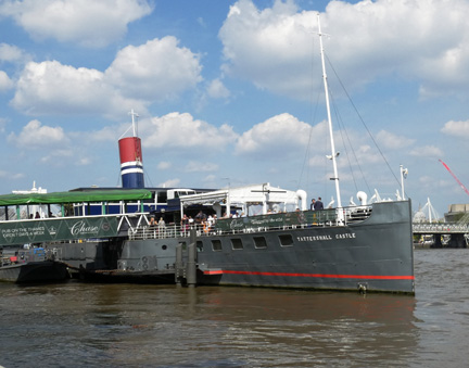 Tattershall Castle Steamer Pub on the Thames