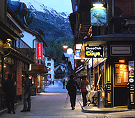 Zermatt Village Street Bars phoot